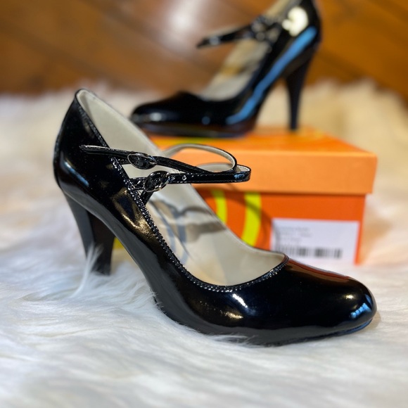 Gabriella Rocha Shiny Black Heels - Picture 3 of 10